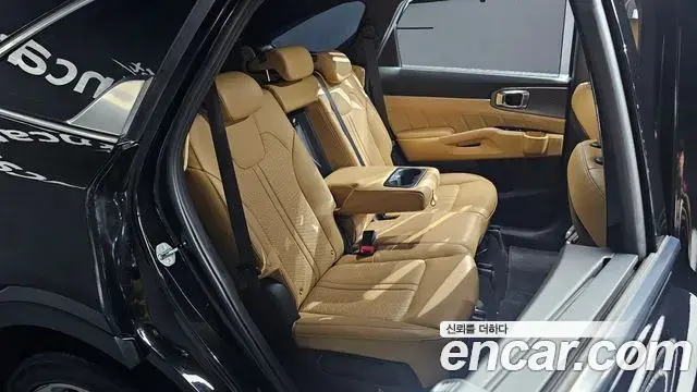 Kia Sorento 2020 — Фото 11/20