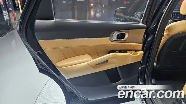 Kia Sorento 2020 — ფოტო 29/34