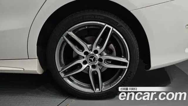 Mercedes-Benz CLA-Class 2018 — ფოტო 2/33