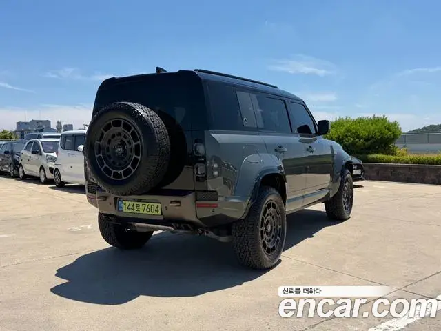 Land Rover Defender 2025 — Photo 11/20