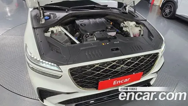 Genesis GV70 2024 — ფოტო 16/20