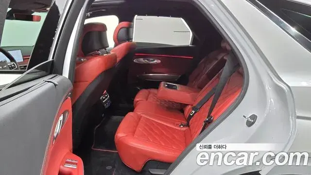 Genesis GV70 2024 — ფოტო 13/20