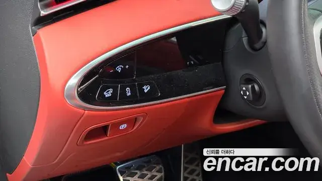 Genesis GV70 2024 — ფოტო 12/20