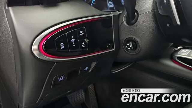 Genesis GV70 2021 — Şəkil 16/34