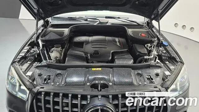 Mercedes-Benz GLE-Class 2023 — Photo 9/36