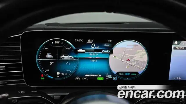 Mercedes-Benz GLE-Class 2023 — Photo 33/36