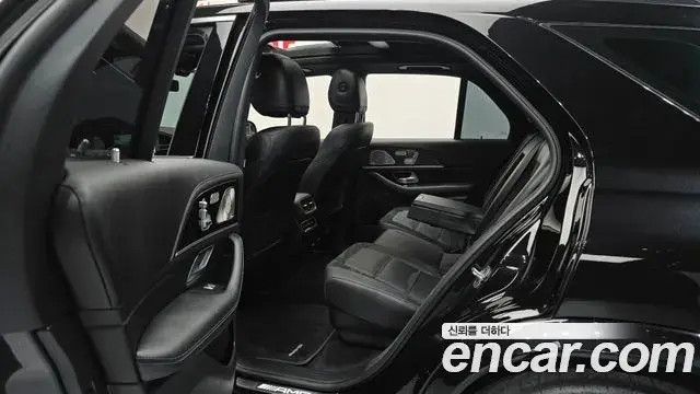 Mercedes-Benz GLE-Class 2023 — Photo 2/36