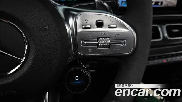 Mercedes-Benz GLE-Class 2023 — Photo 24/36