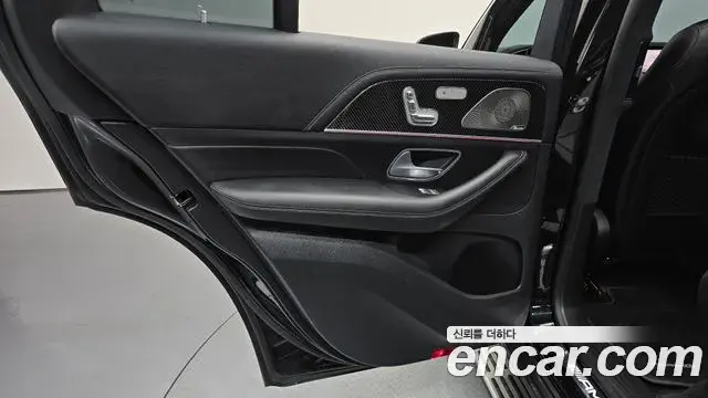 Mercedes-Benz GLE-Class 2023 — Photo 5/36