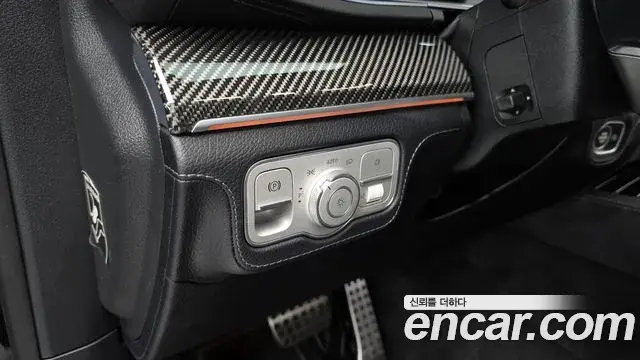 Mercedes-Benz GLE-Class 2023 — Photo 18/36