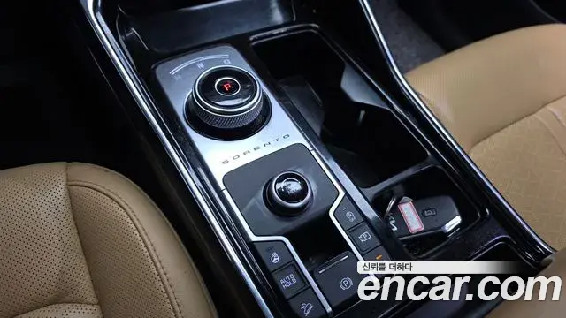 Kia Sorento 2022 — Photo 9/20
