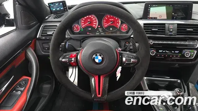BMW M4 2018 — Фото 13/20
