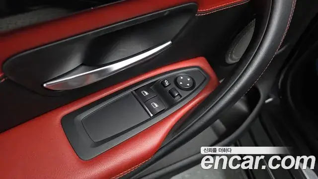 BMW M4 2018 — Şəkil 19/32