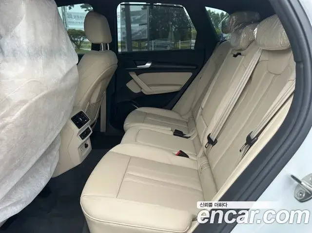 Audi Q5 2023 — ფოტო 11/17