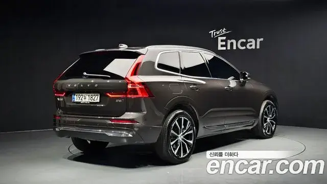 Volvo XC60 2023 — Şəkil 3/20