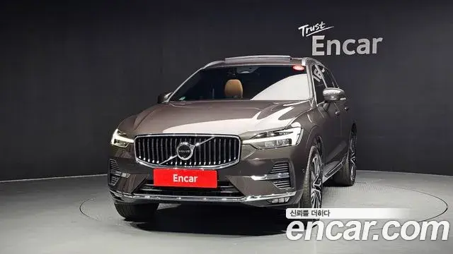 Volvo XC60 2023 — Şəkil 4/20