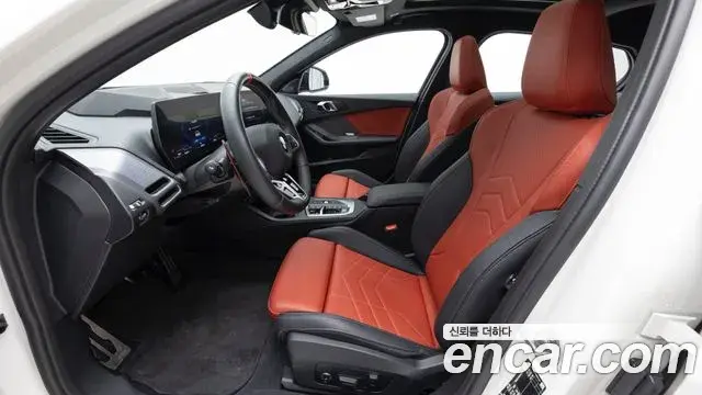 BMW 1 Series 2025 — Photo 20/20
