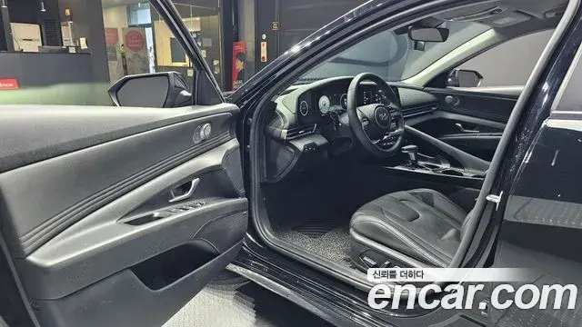 Hyundai The New Avante Hybrid 2021 — Şəkil 16/33