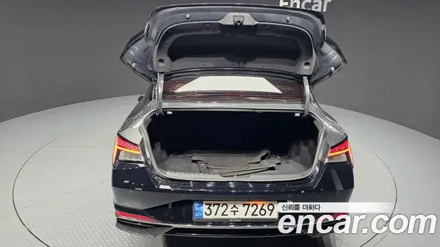 Hyundai The New Avante Hybrid 2021 — Şəkil 17/33