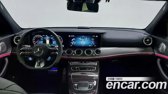 Mercedes-Benz E-Class 2021 — Фото 10/20