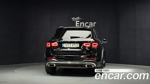 Mercedes-Benz GLC-Class 2022 — Photo 33/34