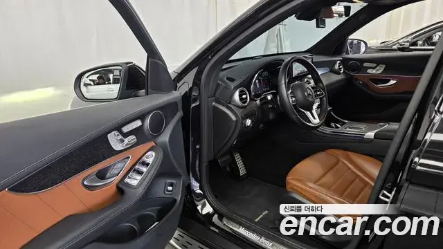 Mercedes-Benz GLC-Class 2022 — Photo 31/34