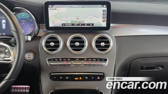 Mercedes-Benz GLC-Class 2022 — Photo 9/34