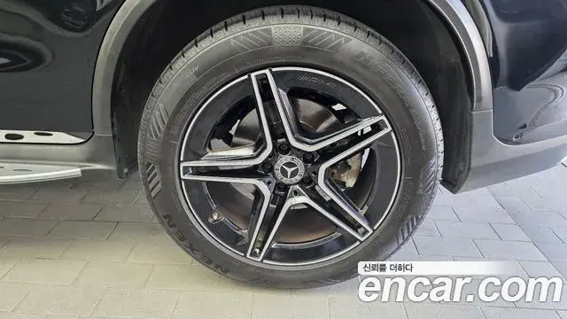Mercedes-Benz GLC-Class 2022 — Photo 15/34
