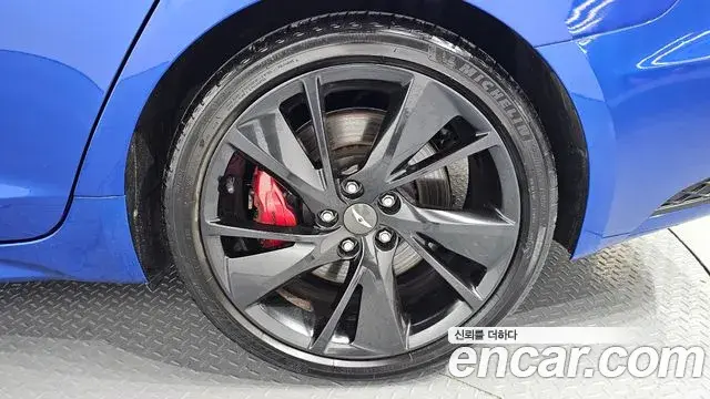 Genesis G70 2021 — ფოტო 13/33