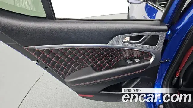 Genesis G70 2021 — ფოტო 10/33
