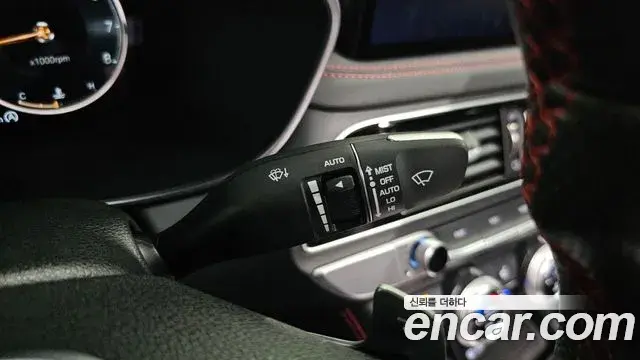 Genesis G70 2021 — ფოტო 27/33