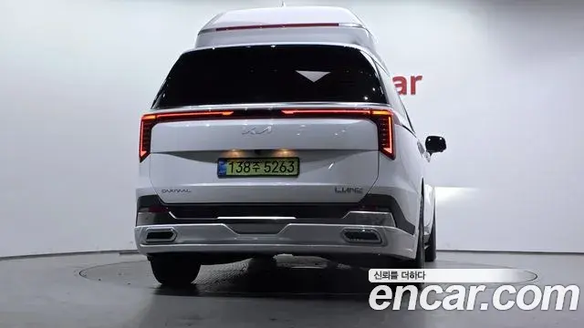 Kia Carnival 2026 — ფოტო 8/33