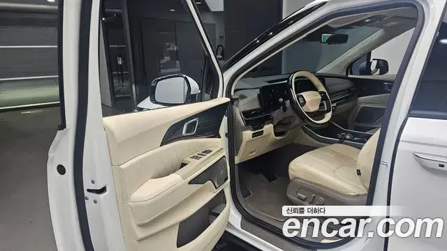 Kia Carnival 2026 — ფოტო 24/33