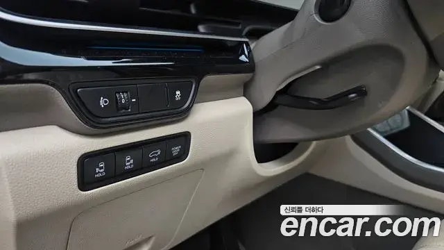 Kia Carnival 2026 — ფოტო 31/33
