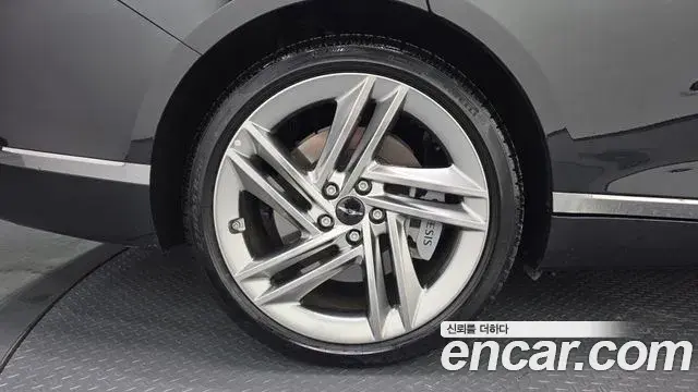 Genesis G80 2025 — Photo 23/33