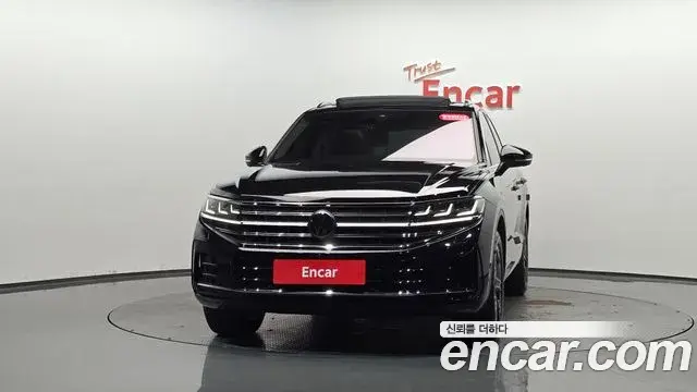 Volkswagen Touareg 2025 — Şəkil 1/38