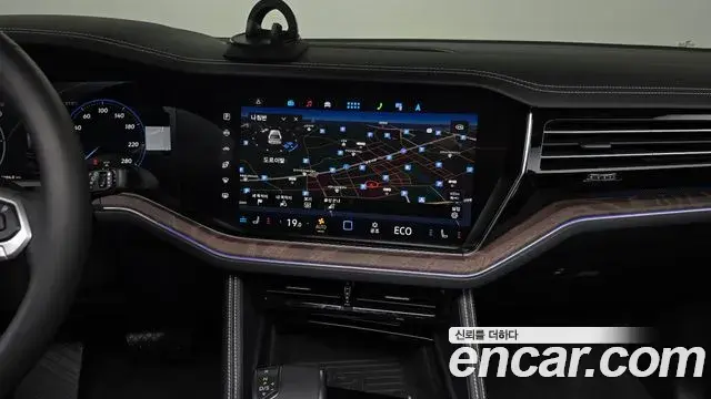 Volkswagen Touareg 2025 — Şəkil 17/38