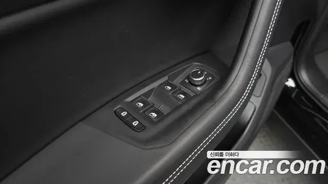 Volkswagen Touareg 2025 — Şəkil 34/38