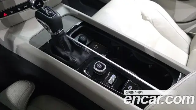 Volvo V60 Cross Country 2020 — Şəkil 17/20