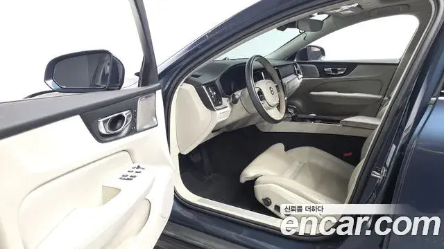 Volvo V60 Cross Country 2020 — Şəkil 12/20
