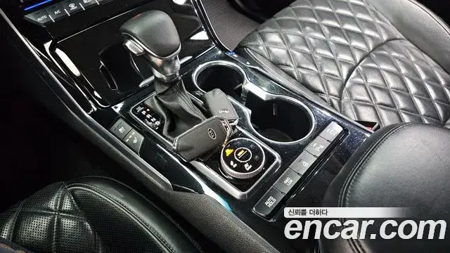 Kia Mohave The Master 2020 — Photo 9/20