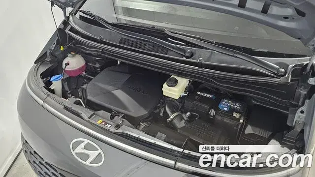 Hyundai Staria 2021 — Фото 6/20