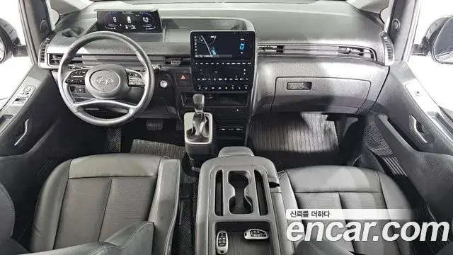 Hyundai Staria 2021 — Фото 7/20