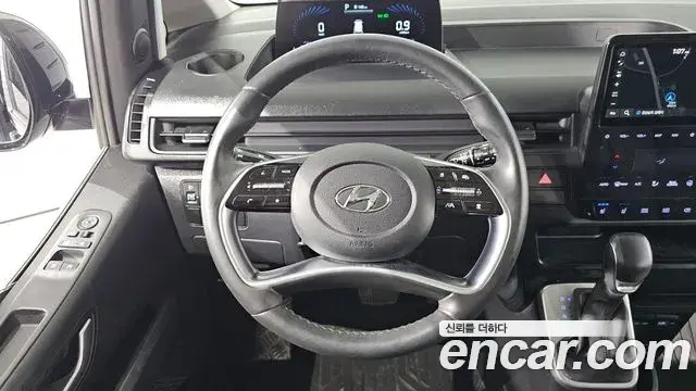 Hyundai Staria 2021 — Фото 13/20