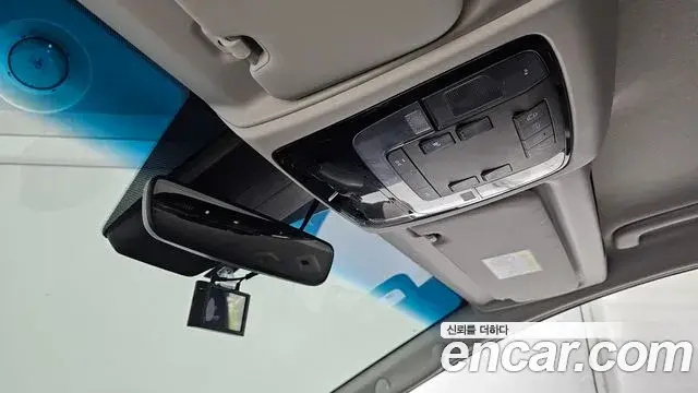 Hyundai Staria 2021 — Фото 15/20
