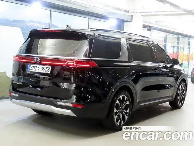Kia Carnival 2020 — Фото 3/20
