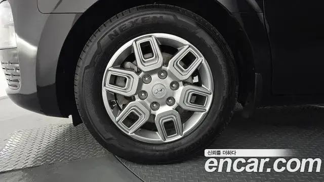 Hyundai Staria 2021 — Şəkil 2/32