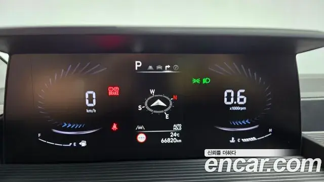 Hyundai Staria 2021 — Şəkil 16/32