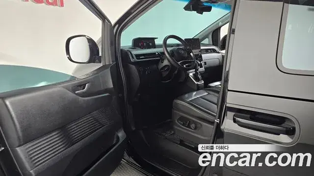 Hyundai Staria 2021 — Şəkil 26/32