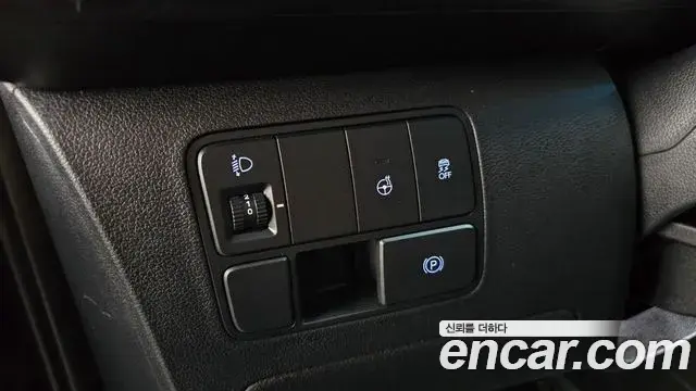 Hyundai Staria 2021 — Şəkil 11/32